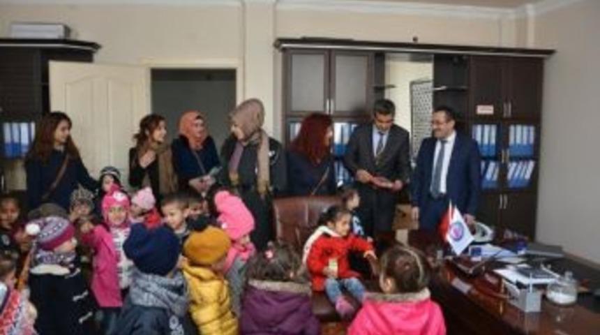 Anaokulu &Ouml;ğrencilerinden Kaymakam Akg&uuml;l&rsquo;e Ziyaret