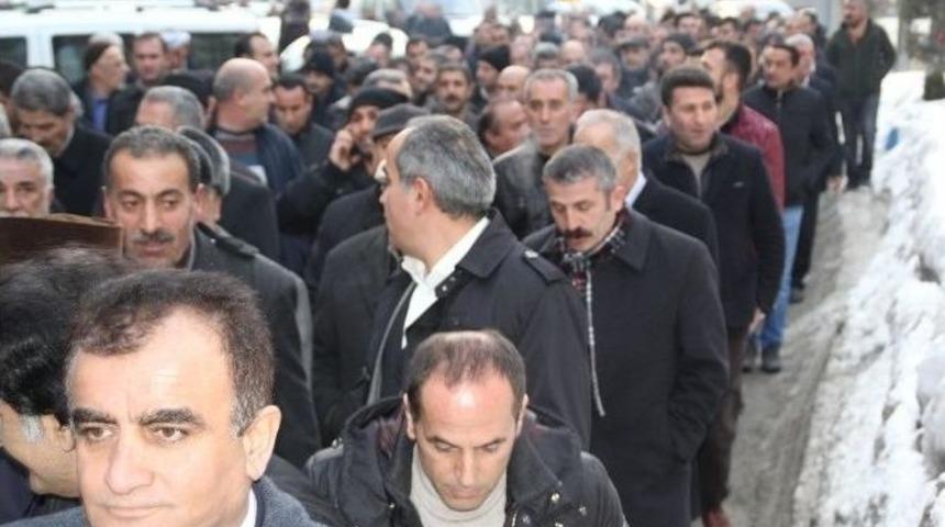 Hakkari&rsquo;de Stk&rsquo;lardan "il Merkezi" Tepkisi