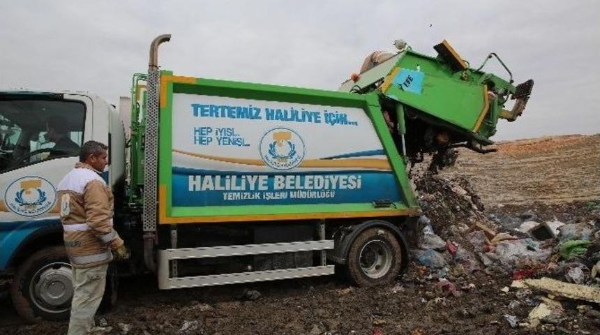 G&uuml;nl&uuml;k 350 Ton Katı Atık Toplanıyor