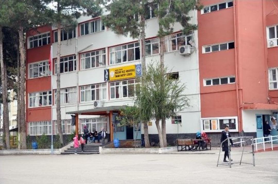 Şehit Polis İ&ccedil;in Okutulacak Mevlit Parasını &Ccedil;aldılar