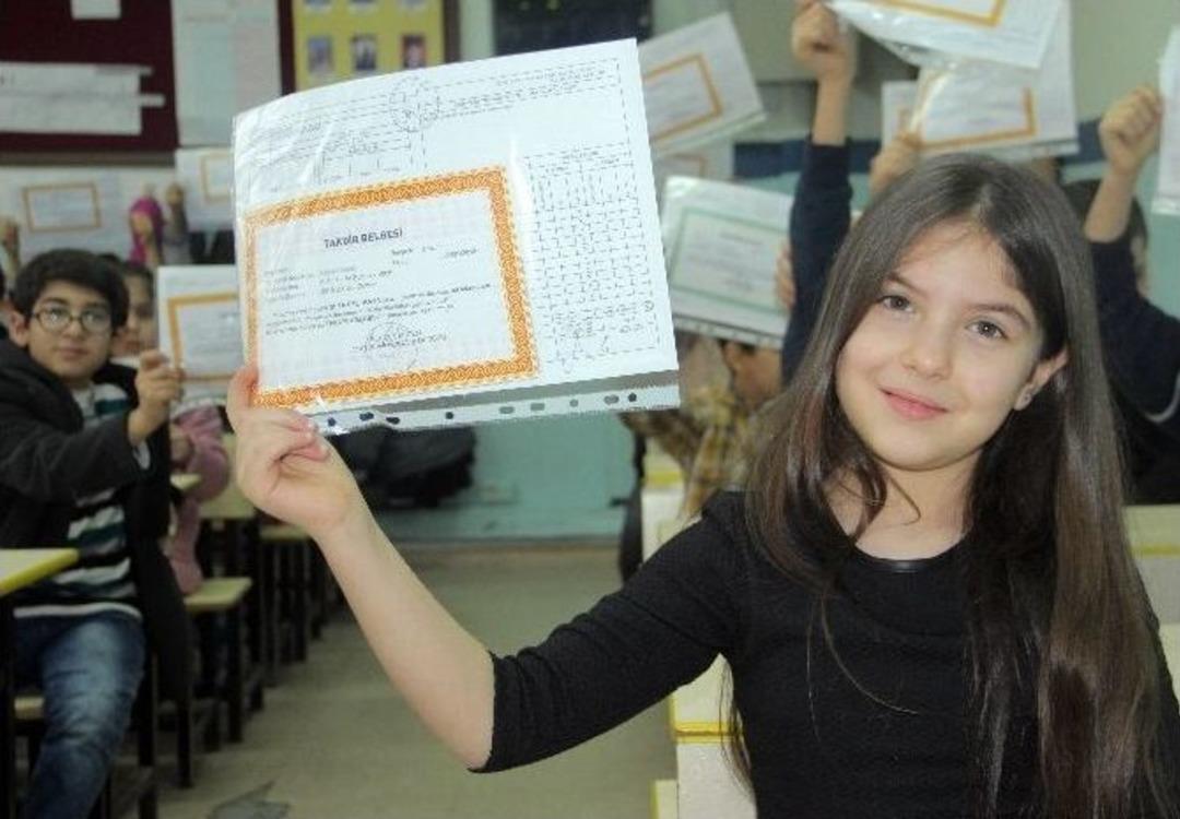 Elazığ&rsquo;da Karne Heyecanı