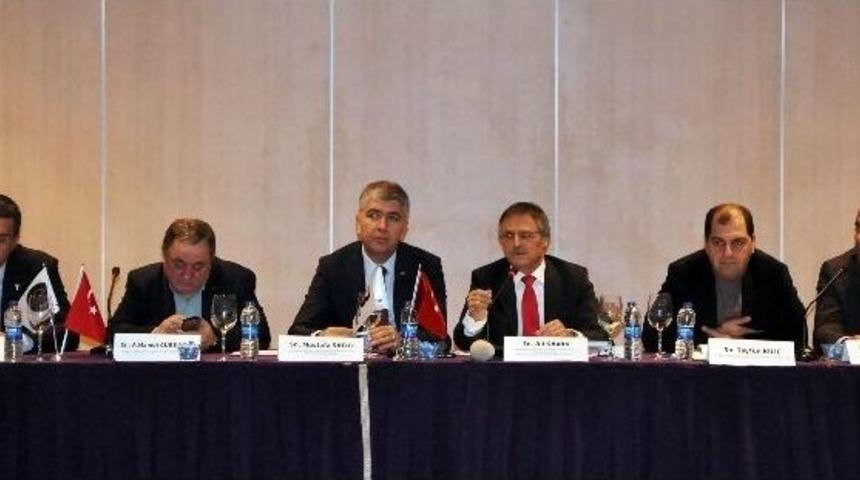 Yaş Meyve Ve Sebze Sekt&ouml;r&uuml; Alternatif Pazarlar Toplantısı