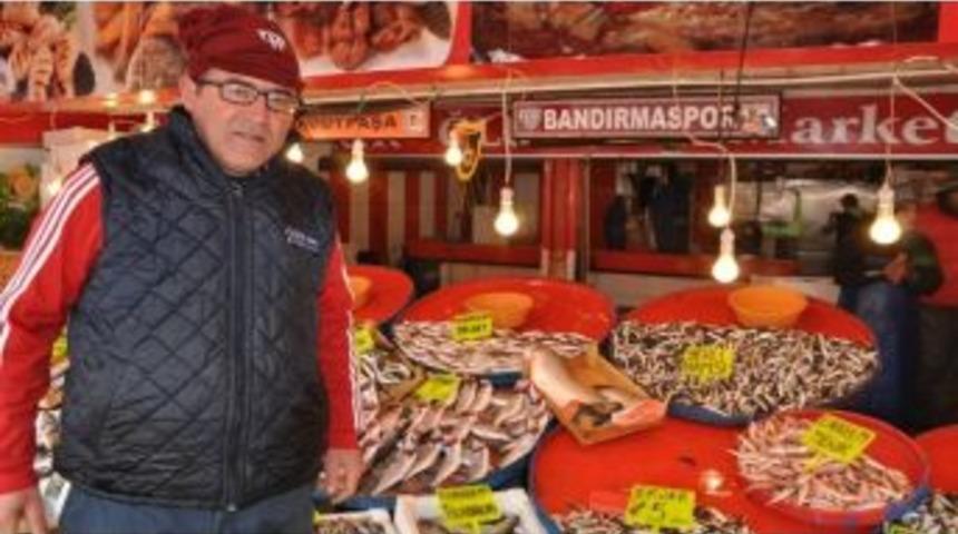 Soğuk Ve Yağışlı Hava Balık Fiyatlarını Etkiledi