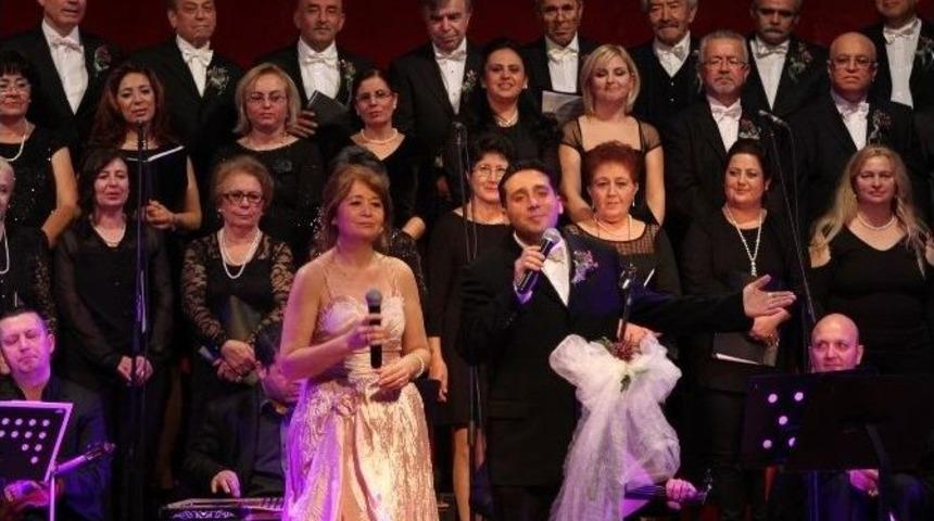 Kursiyerlerden T&uuml;rk Sanat M&uuml;ziği Konseri