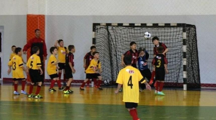 B&uuml;y&uuml;kşehir&rsquo;den Futbol Turnuvası