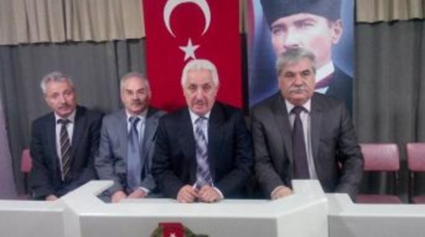 Adanalı Yazarların T&uuml;yap Sevinci