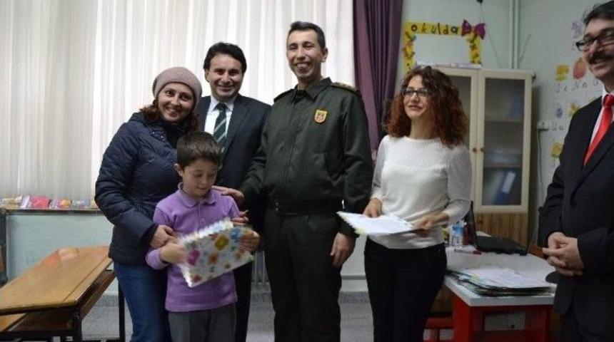 Biga&rsquo;da &Ouml;ğrenciler Karne Aldı