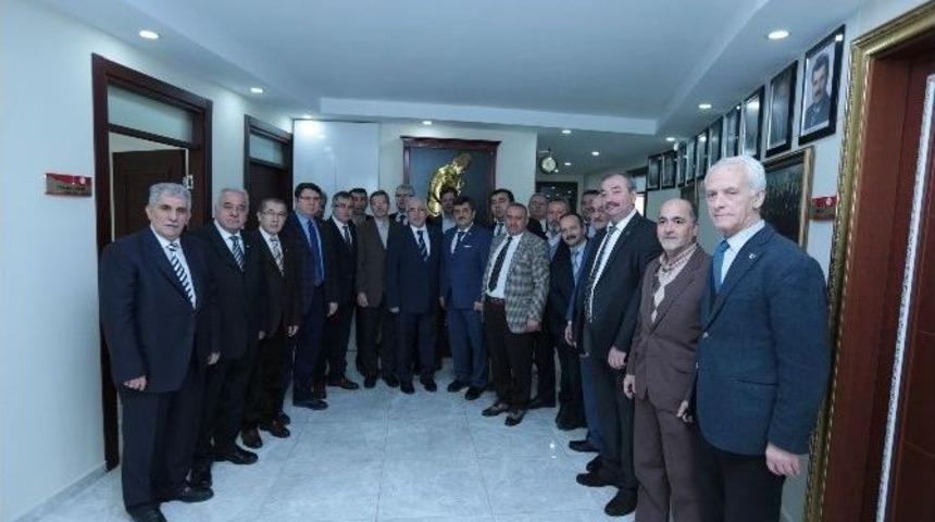 Vali Tuna, Eskişehir Esnaf Ve Sanatk&acirc;rlar Odaları Birliği&rsquo;ni Ziyaret Etti