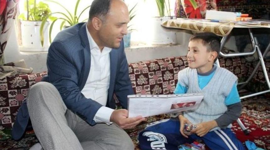 Erdoğan Hayranı Engelli &Ouml;ğrencinin Karne Heyecanı