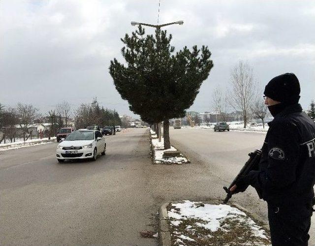 Bolu Polisinden Terör Ve Asayiş Kontrolü