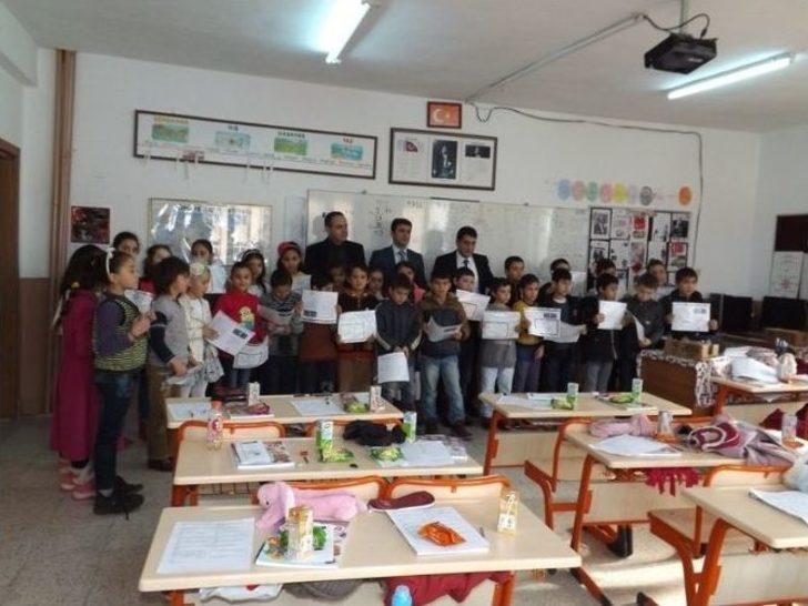 Yenipazar’da Öğrencilerin Karne Sevinci G4