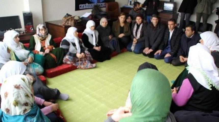Barış Anneleri Hakkari&rsquo;de A&ccedil;lık Grevine Başladı