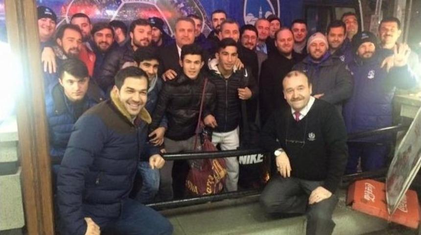 Başkan &Ccedil;er&ccedil;i&rsquo;den Futbolculara Moral Yemeği
