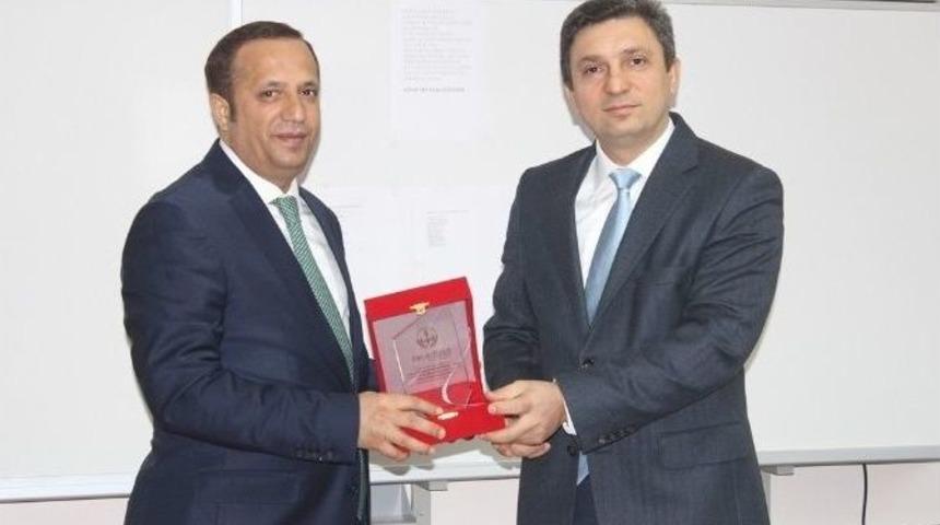 Başkan Toltar Karne Sevincine Ortak Oldu