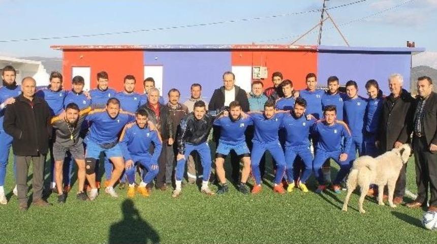 Başkan Ozan&rsquo;dan Karpuzlu Belediyespor&rsquo;a Moral Ziyareti