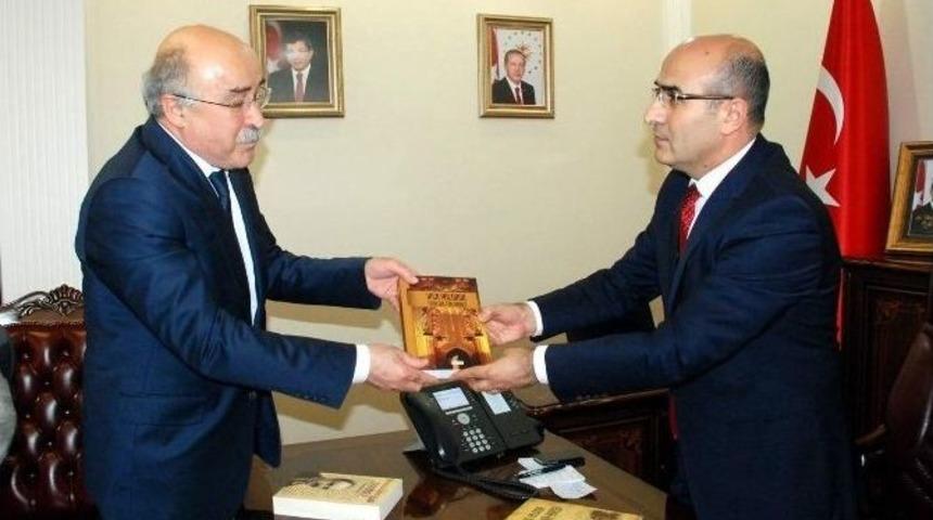 T&uuml;rk Ocakları Genel Başkanı &Ouml;z&rsquo;den, Vali Demirtaş&rsquo;a Ziyaret