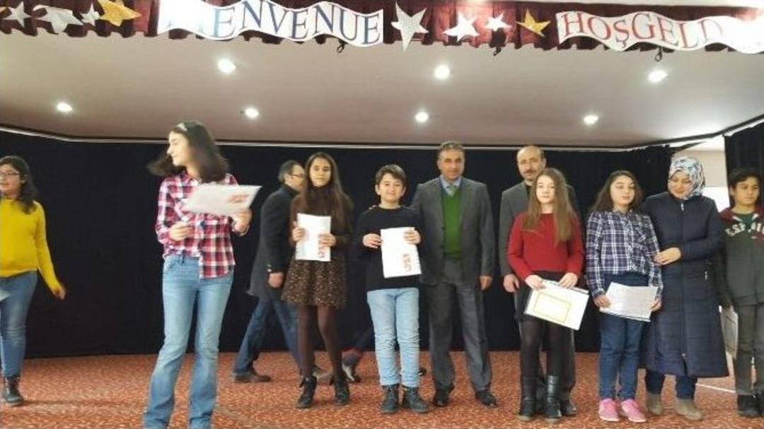 Bilecik&rsquo;te Dereceye Giren &Ouml;ğrenciler &Ouml;d&uuml;llendirildi