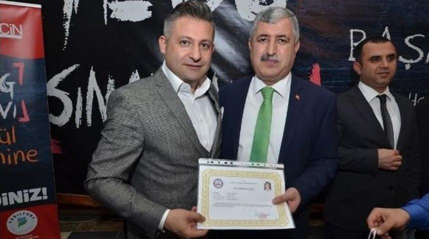 Yeşilyurt&rsquo;ta Başarılı Olan &Ouml;ğrenci Ve &Ouml;ğretmenler &Ouml;d&uuml;llendirildi