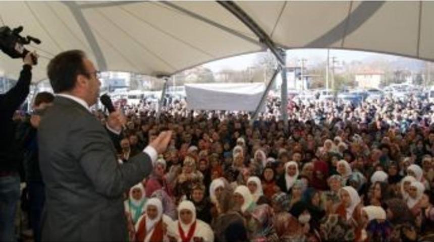 &Ccedil;aycuma&rsquo;da 2016 Yılının İlk Umre Kafilesi Dualar İle Kutsal Topraklara Uğurlandı