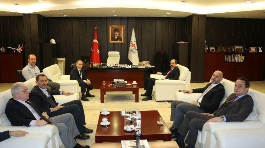 G&ouml;ksel&rsquo;in Kurum Ziyaretleri S&uuml;r&uuml;yor