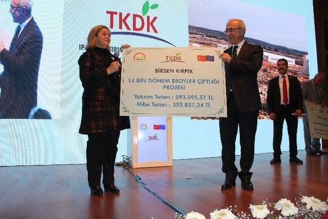 Lütfi Elvan’dan Çiftçilere ‘proje Üretin’ Çağrısı