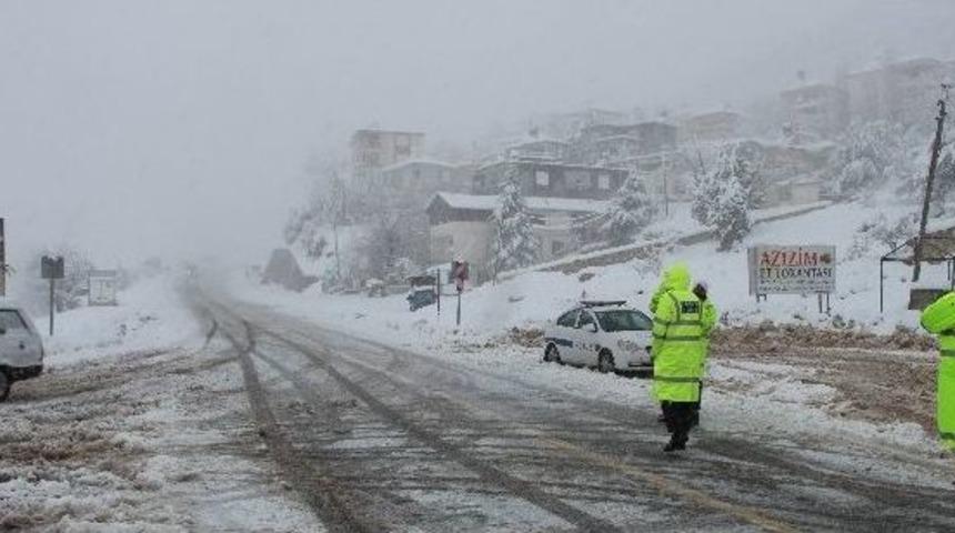 Sertavul Ge&ccedil;idi&rsquo;nde Zincirsiz Ara&ccedil;lara İzin Yok