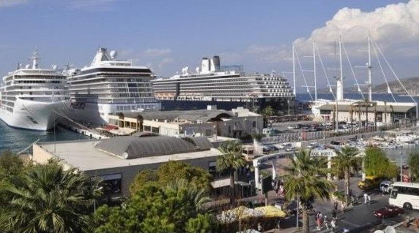 Kuşadası&rsquo;na Yapılacak 52 Turist Gemisi Seferi İptal Oldu