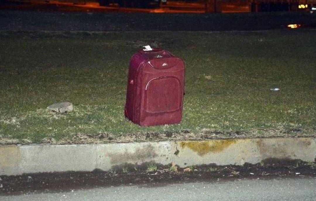 Siverek&rsquo;te Ş&uuml;pheli Paketten &Ccedil;ocuk Oyuncakları Ve Elbise &Ccedil;ıktı