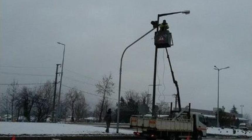 Kaynaşlı D-100 Karayolunda Işık &Ccedil;alışması