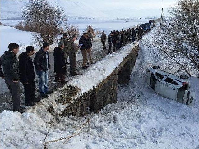 Muradiye’de Trafik Kazası: 5 Yaralı