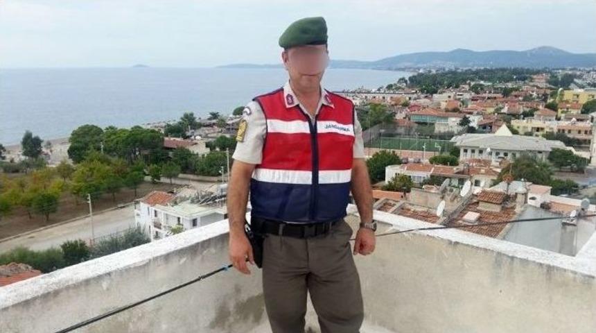 İnsan Ka&ccedil;ak&ccedil;ılarından R&uuml;şvet Alıp Ka&ccedil;ak&ccedil;ılığa M&uuml;saade Eden Komutan Tutuklandı