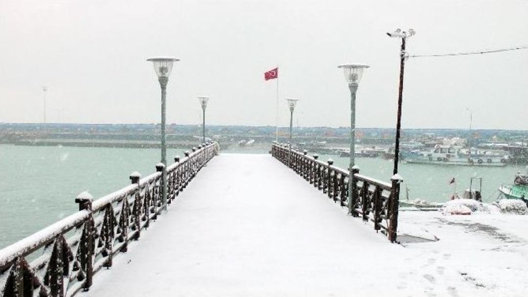 Karadeniz&rsquo;de Sahiller Bembeyaz