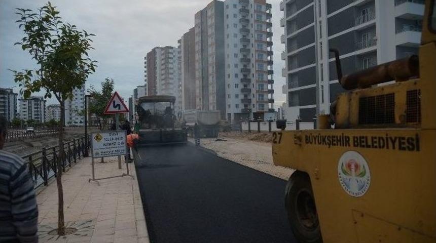 Mavi Bulvar&rsquo;da Yol Yapım &Ccedil;alışmaları Devam Ediyor