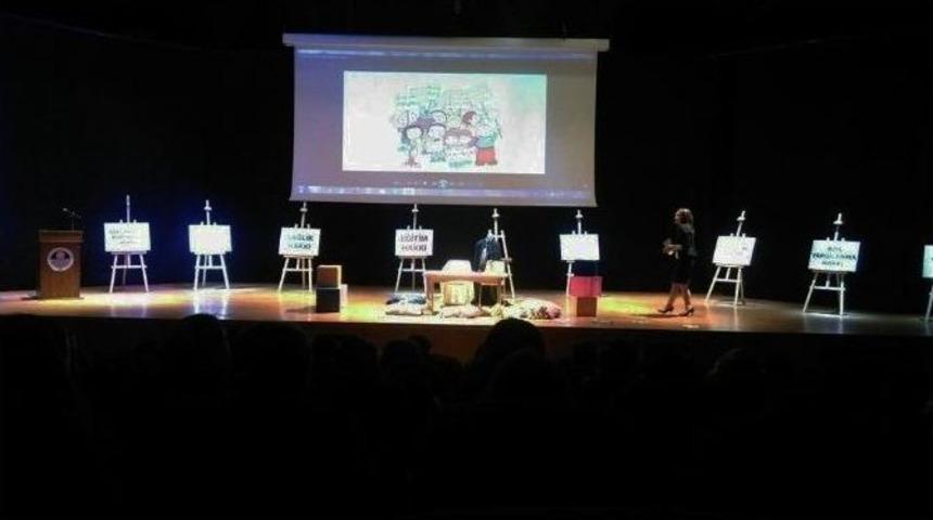 &Ccedil;ocuklar, &lsquo;d&uuml;şlerime Dokunma&rsquo; İle Haklarını &Ouml;ğreniyor