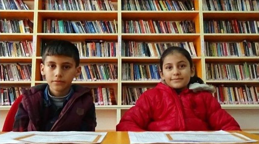 (&ouml;zel Haber) 2 Kardeş Bir Yılda 783 Kitap Okudu