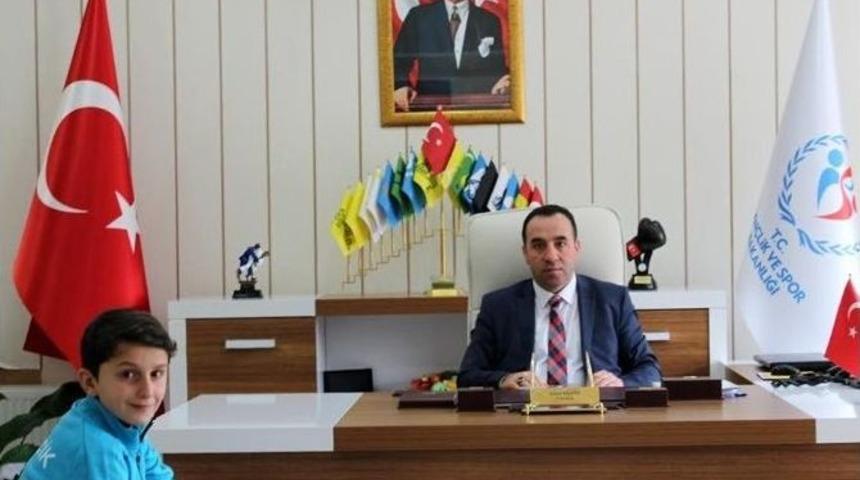 Şampiyon Karateci Manisa Yolcusu