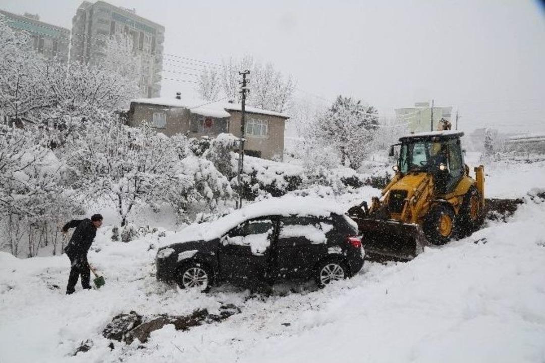 Canik&rsquo;te Kar Mesaisi