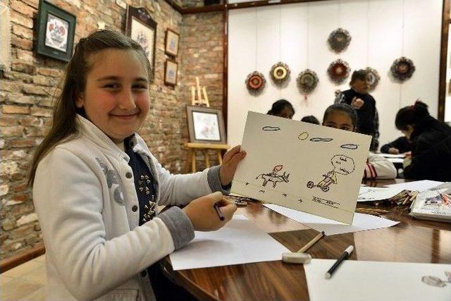 Karikatürlü Ev, 60 Sergi Ve 9 Bin Ziyaretçi Ağırladı