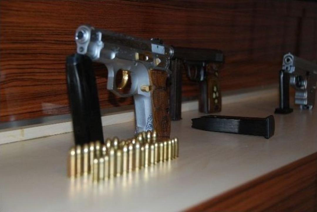 Bagaja Gizlenen 3.5 Kilogram Esrar Maddesini Narkotik K&ouml;peği Buldu