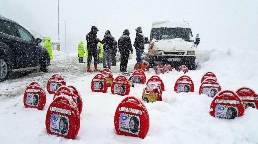 Kar Yağışı Zincir Satıcılarını Sevindirdi