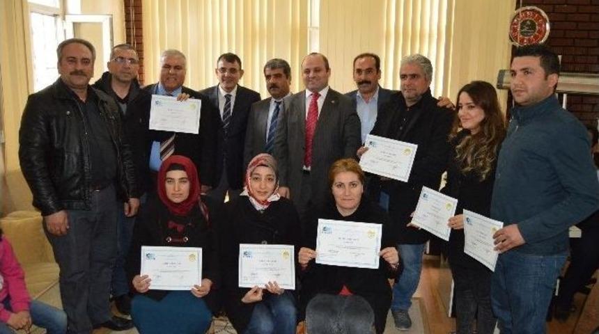 Yeni Girişimciler Sertifikalarını Aldı