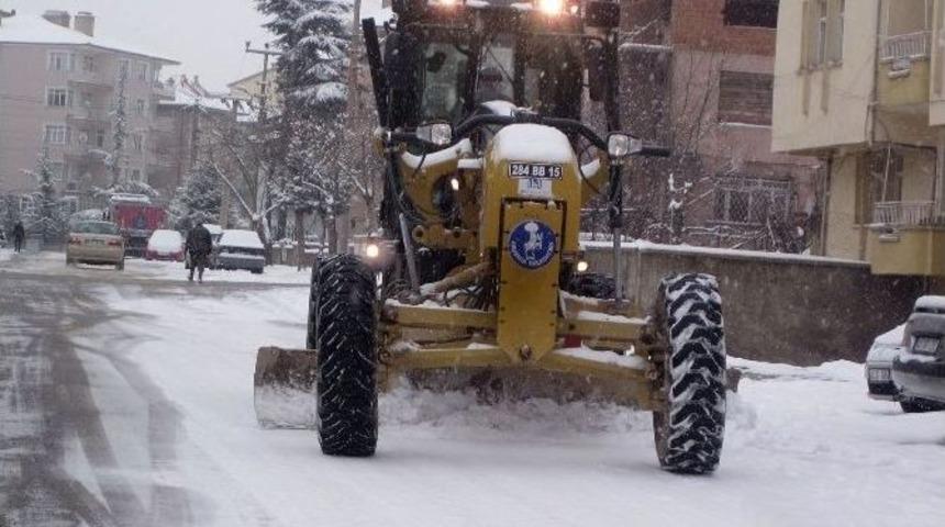 Akşehir Belediyesi&rsquo;nden Karla M&uuml;cadele Seferberliği