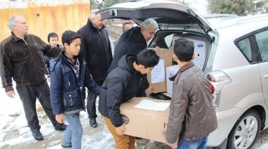 Minik &Ouml;ğrencilerden Bayır-bucak&rsquo;a Yardım