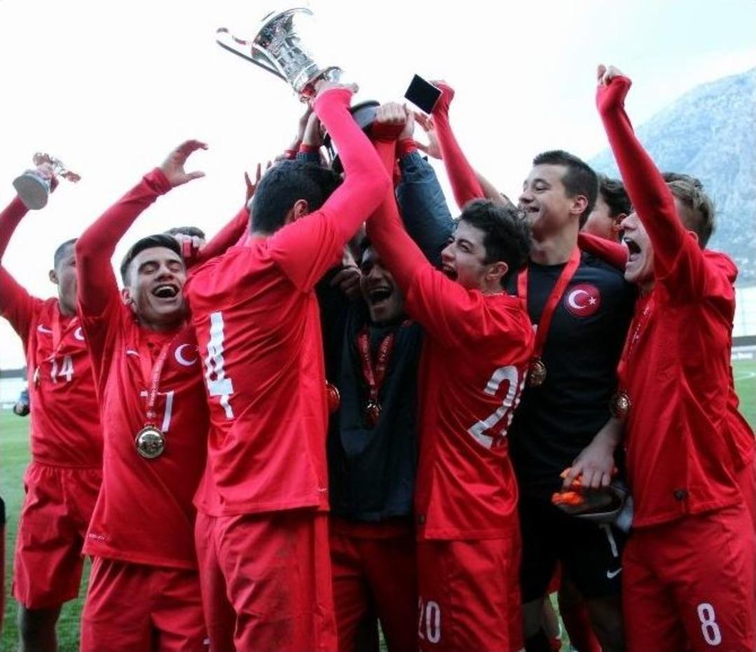Ege Kupası&rsquo;nda Şampiyonun Adı: T&uuml;rkiye