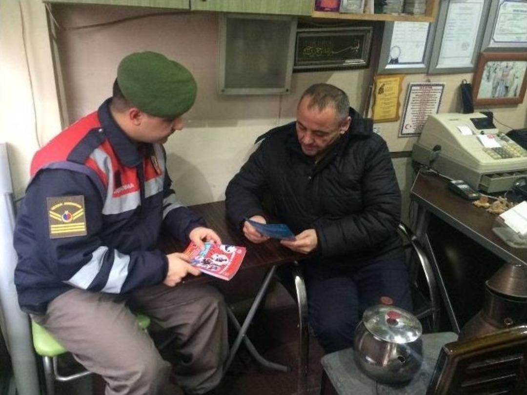 Jandarma Hırsızlığa Karşı Broş&uuml;r Dağıttı