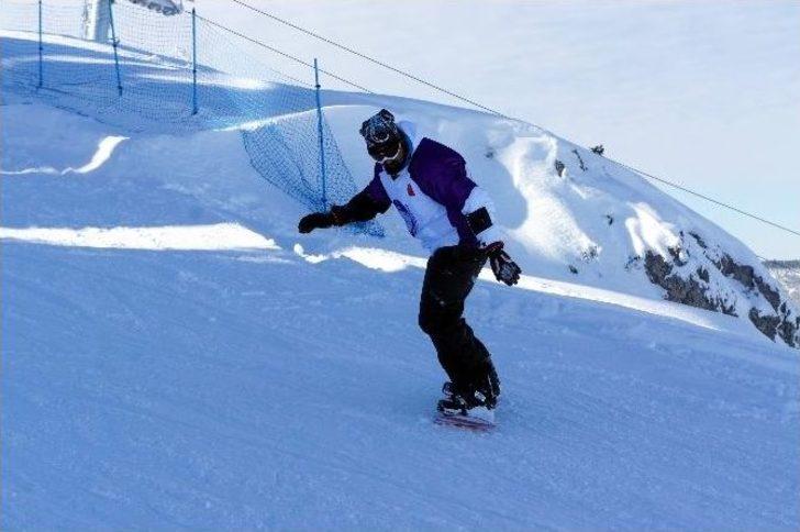 Karnesini Alan Ilgaz’a Koştu G1