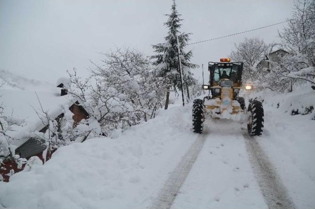 İlkadım&rsquo;da Yoğun Kar Mesaisi