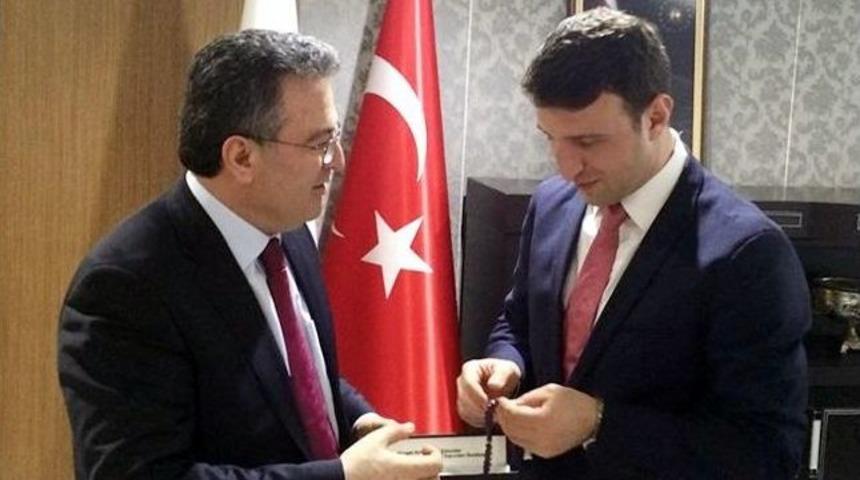 Yeni &Ccedil;eltek K&ouml;m&uuml;r İşletmeleri Genel M&uuml;d&uuml;r&uuml; Coşkun, &Ccedil;alışma Ve Sosyal G&uuml;venlik Bakan Yardımcısı Orhan Yeğin&rsquo;i Makamında Ziyaret Etti