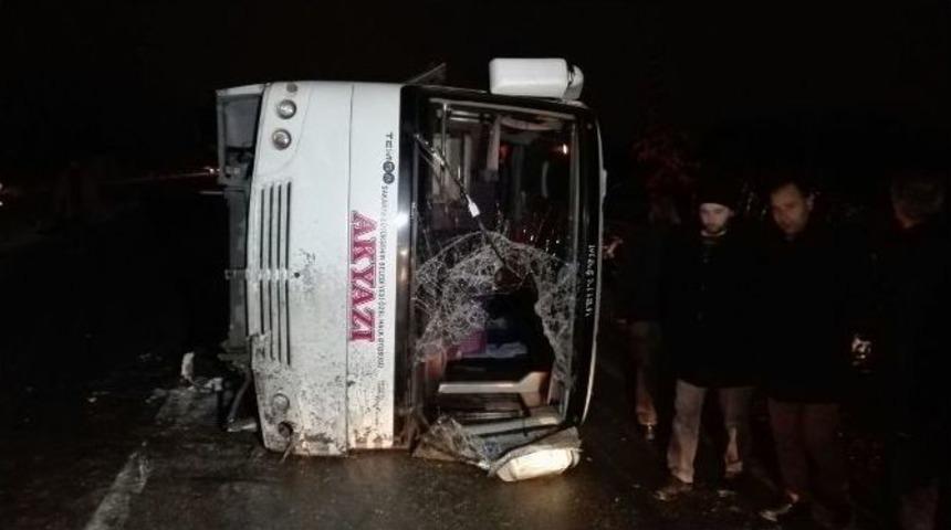 Sakarya&rsquo;da Midib&uuml;s Devrildi: 5 Yaralı