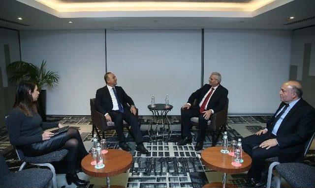 Çavuşoğlu, Rum Kesimi Ana Muhalefet Partisi Lideri Kiprianu İle Bir Araya Geldi